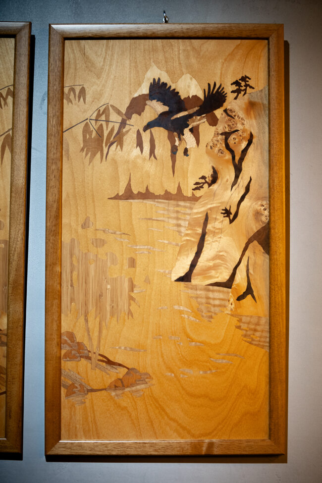 Pokoj (Triptych) - drevená intarzia